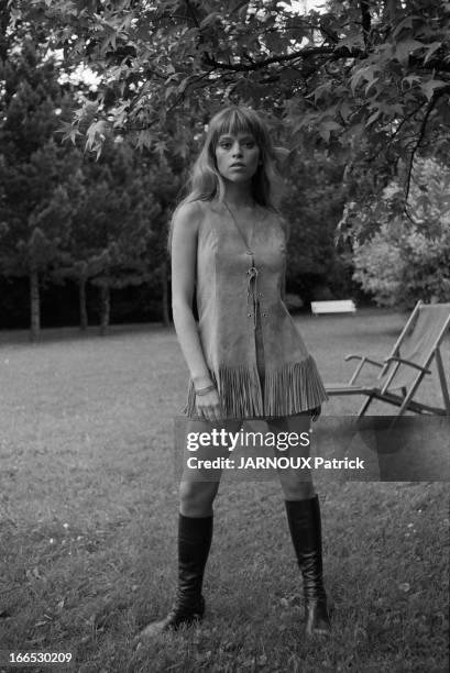 Ronay Edina Ronay Photos and Premium High Res Pictures - Getty Images