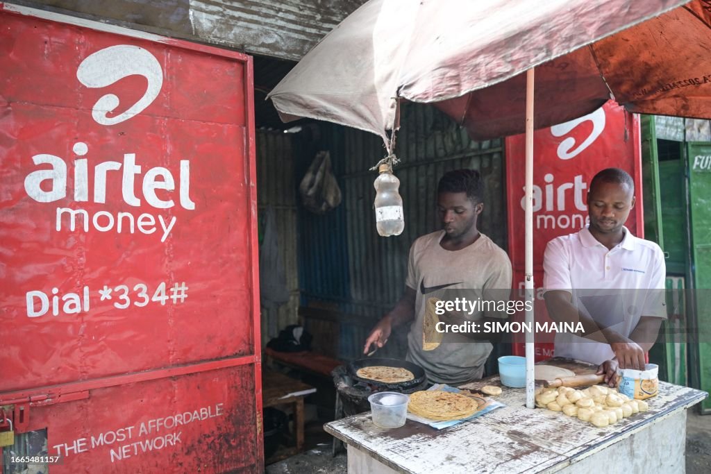KENYA-ECONOMY-TELECOMMUNICATION