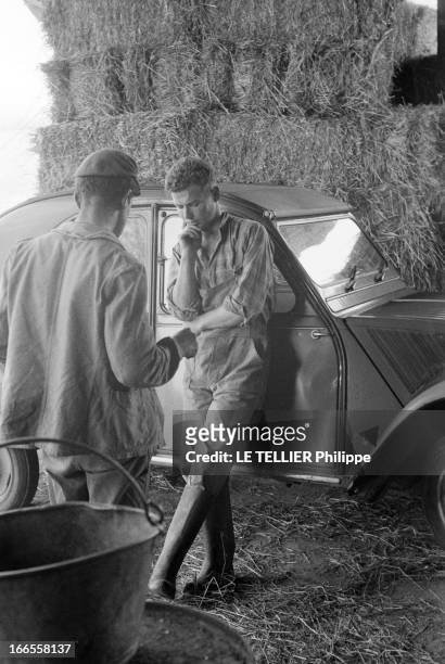Close-Up Of Alexis Gourvennec. Bretagne, le 28 juin 1961, portrait du syndicaliste agricole Alexis GOURVENNEC, chez lui en famille ou travaillant aux...
