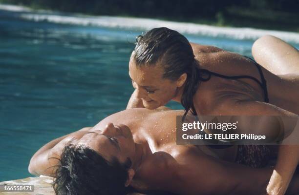 Shooting Of The Film 'La Piscine' By Jacques Deray. Tournage du film 'La piscine' de Jacques DERAY dans le décor d'une somptueuse villa aux environs...