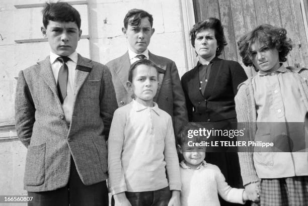 Car Accident Leaves 19 Orphans. Saumur en octobre 1962. Deux frères, Raymond et Maurice GUÉRET qui circulaient dans une I.D.19, pilotée par Robert...