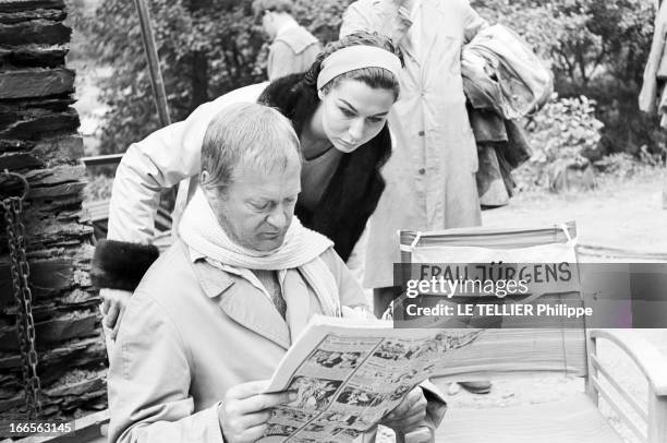 Curd Jurgens Marries Simone Bicheron. Allemagne Fédérale- 17 Septembre 1958- Dans la forêt Rhénane, lors d'un tournage et de leur lune de miel,...