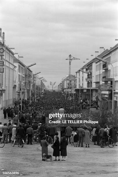 Strike At The Atlantic Yards. Saint-Nazaire- 25 Octobre 1957- Grève et mort aux chantiers de l'Atlantique: pour les funérailles de l'ouvrier mort...