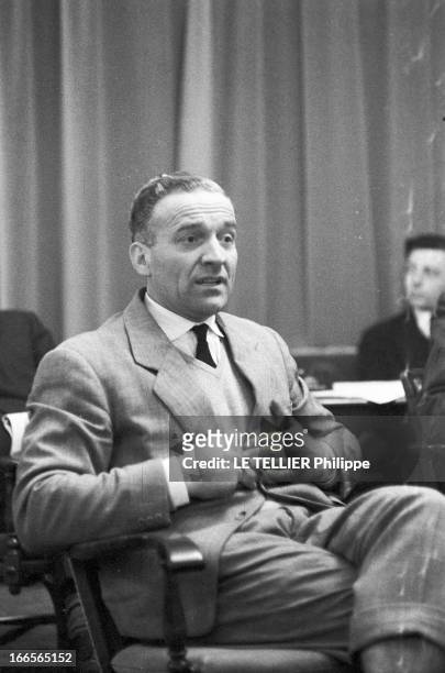 Colonel Hans Ulrich Rudel. Sarrebruck, janvier 1960. Une réunion du Parti allemand du Reich devait avoir lieu dans le grand Hall de Bellevue, mais...