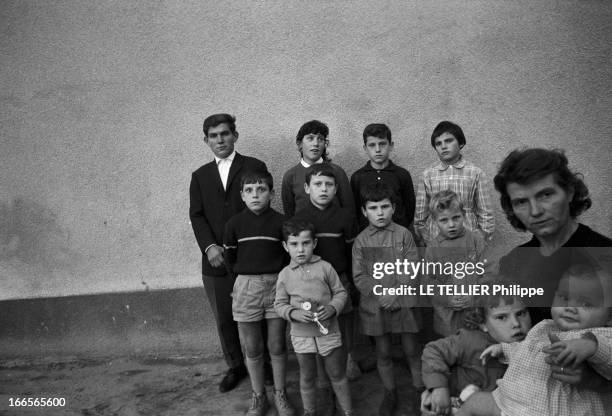 Car Accident Leaves 19 Orphans. Saumur en octobre 1962. Deux frères, Raymond et Maurice GUÉRET qui circulaient dans une I.D.19, pilotée par Robert...