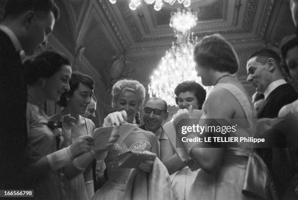 Martine Carol At The Elysee With Christian Jaque. A l'Elysée, le 1er Mars 1957, dans le salon Murat, lors d'un gala donné par le Président René COTY,...