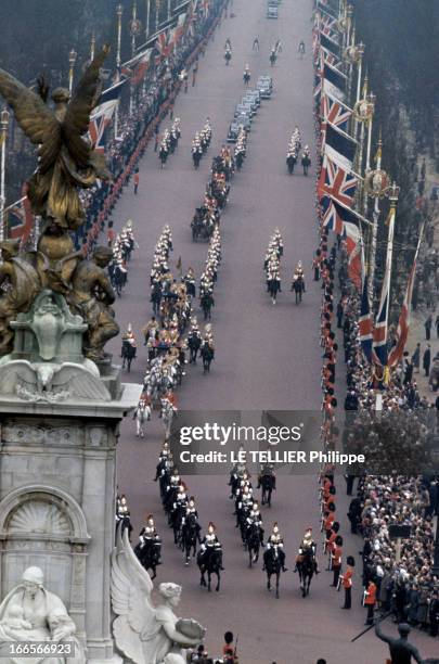 Official Visit Of General Charles De Gaulle To London. En Angleterre, à Londres, en 1960, lors de la visite officielle de Général Charles DE GAULLE,...