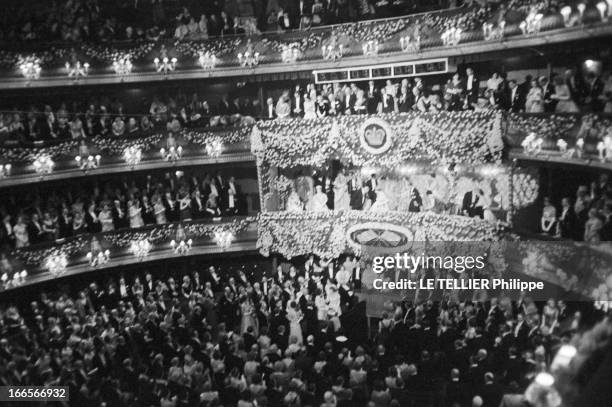 Charles Charles De Gaulle In London. Londres, en avril 1960, lors de la visite officielle du général DE GAULLE, président de la république française...