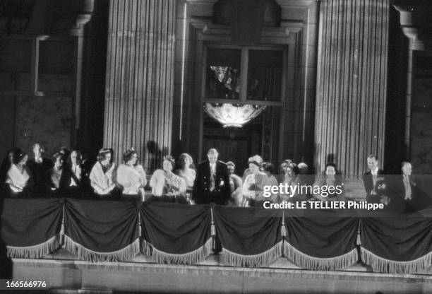 Charles Charles De Gaulle In London. Londres, en avril 1960, lors de la visite officielle du général DE GAULLE, président de la république française...