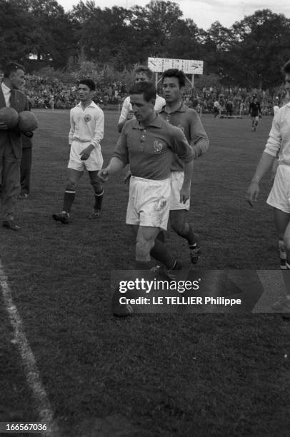 Soccer World Cup In Sweden: Match France Yugoslavia. La sixième Coupe du monde de football s'est tenue en Suède du 8 juin au 29 juin 1958. La...