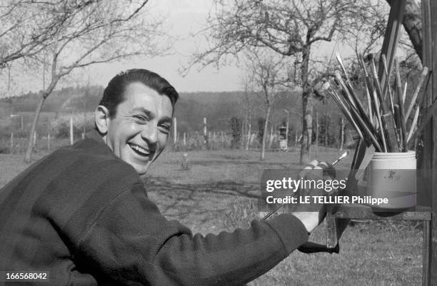 Rendezvous With Jean-Claude Pascal At Home. En France, le 23 mars 1961, à l'occasion de sa participation au concours Eurovision de la chanson,...