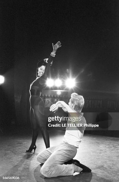 Josephine Baker Has A Resounding Success In 'Paris Mes Amours' At The Olympia. Paris- 30 Avril 1959- A l'Olympia, pour son nouveau spectacle 'Paris...