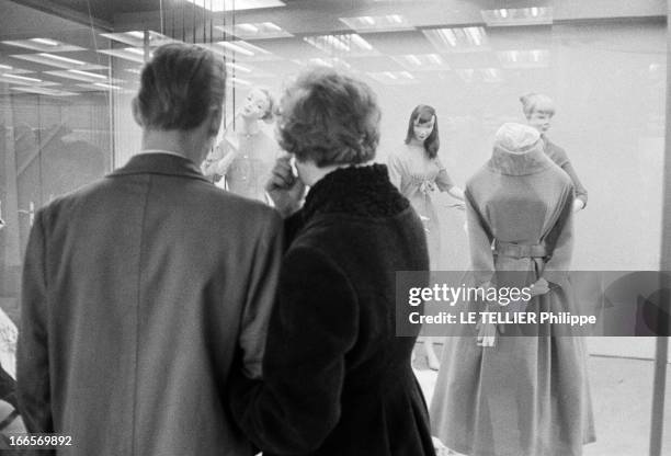 West Berlin In 1958. En Allemagne fédérale, dans le secteur occidental de Berlin-Ouest, occupé par les français, les américains et les anglais, dans...