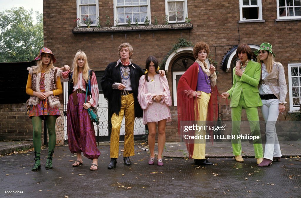 Hippie Fashion: Jane Birkin And John Crittle In London