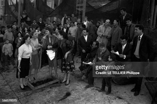 Production Of ' La Famille Hernandez' By The Theater Troupe Of Bab El Wadi. Alger, Bab el-Oued- 18 Décembre 1958- La troupe de théâtre qui produisit...