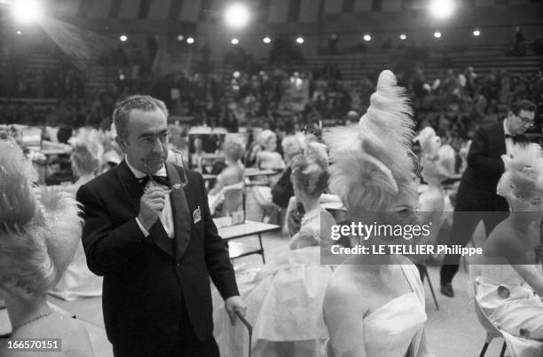 World Championships Of Hairdressing. Paris - 16 octobre 1960 - Les championnats du monde de coiffure pour dames du lors Festival mondial de la...