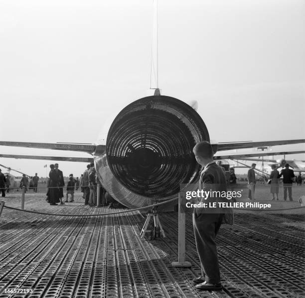 International Fair Of Aeronautics Bourget 1955. A l'aéroport du Bourget, le 18 juin 1955, à l'occasion du XXIe Salon international de l'aéronautique,...