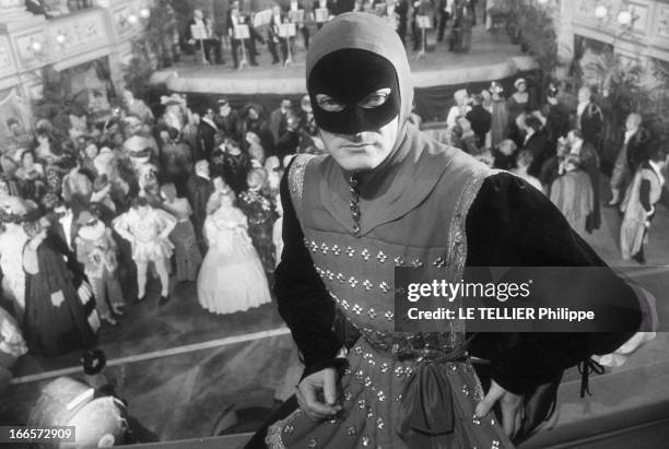 Jean Marais In 'Le Comte De Monte Cristo' Directed By Robert Vernay In 1957. Aux studios de Boulogne-Billancourt, le 19 septembre 1957. L'acteur Jean...