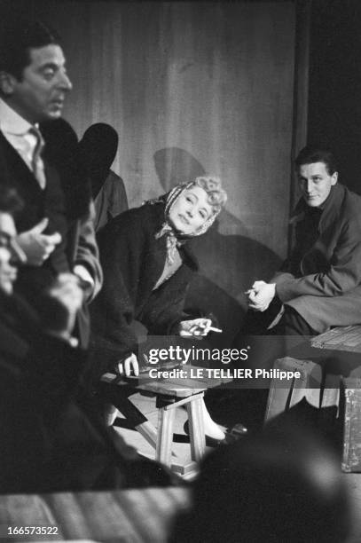 The Play 'La Reine Et Les Insurges' By Ugo Betti At The Theater De La Renaissance. Paris, le 17 octobre 1956. Les répétitions de la pièce 'La Reine...