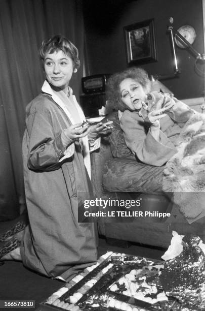 Evelyne Ker And Marianne Lecene. Paris- période 1954, 1955- Chez l'écrivain COLETTE, au moment de l'adaptation de 'Gigi', mise en scène par Jean...