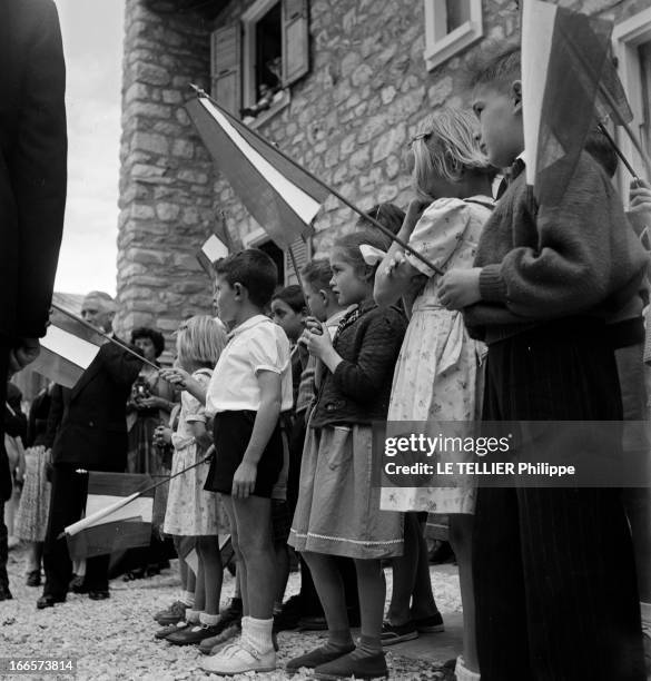 President Vincent Auriol Opens The Dam In Tignes. France, Bourg-saint-Maurice, 4 juillet 1953, le président Vincent Auriol vient inaugurer le barrage...
