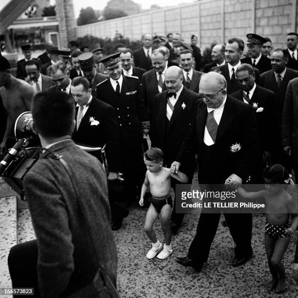 President Vincent Auriol Opens The Dam In Tignes. France, Tignes, 4 juillet 1953, le président Vincent AURIOL vient inaugurer le barrage du Chevril,...