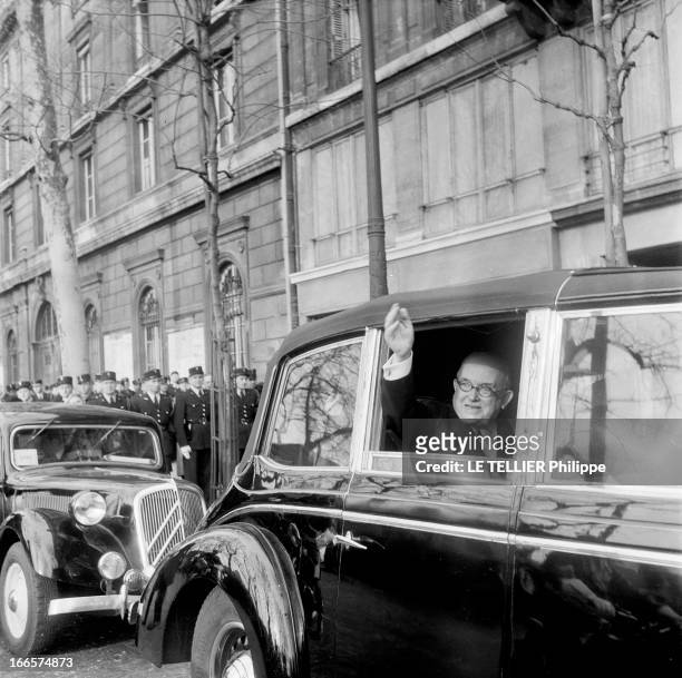 President Rene Coty At The City Hall For The Transfer Of Powers. Paris, Hôtel de Ville- 16 janvier 1954- Lors de la passation des pouvoirs, le...