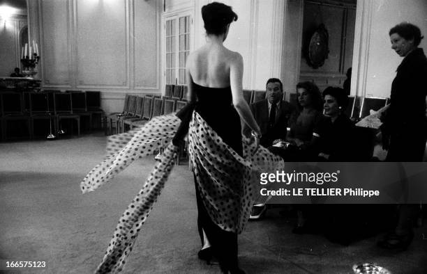 Rendezvous With Xavier Cugat And Abbe Lane. Paris- Juillet, Août 1954- Lors de leur premier séjour à Paris, chez le couturier Fath, le chef...