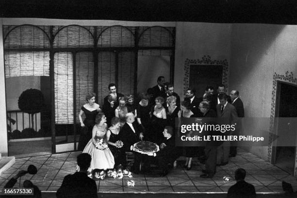 Armand Salacrou Birthday At Theater Saint Georges. Paris- 4 février 1956- Au théâtre Saint-Georges, lors de l'anniversaire d'Armand SALACROU, auteur...