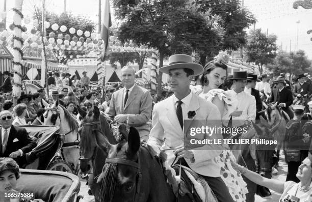 Louis Miguel Dominguín And Lucia Bose At The Feira In Sevilla. En Espagne, lors de la feria de Seville, le toréador Louis Miguel DOMINGUIN, en...