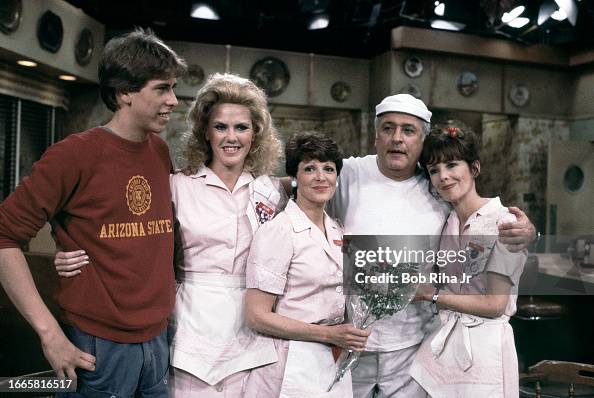 Actor Vic Tayback Mels Diner Final Show Actor Vic Tayback Mels Diner Final Show