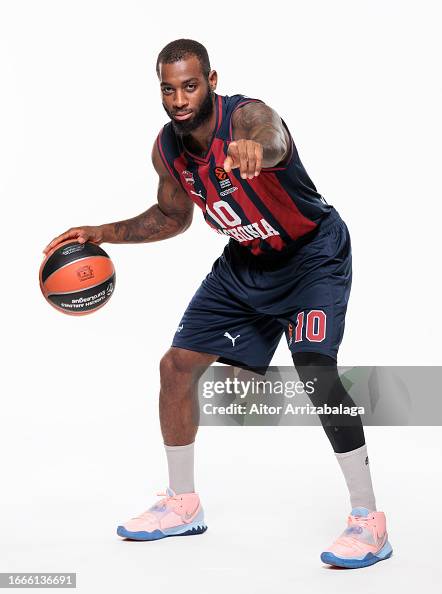 Codi MillerMcintyre, 10 poses during 2023/2024 Turkish Airlines