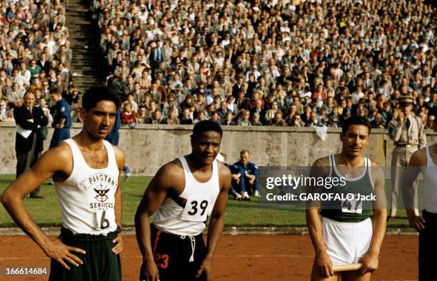 Athletics Events In Berlin. Berlin- Reportage sur des épreuves internationales d'athlétisme: course sprint, course du relais 4*100m. Portarit de...