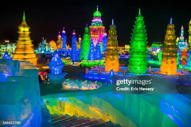 harbin ice festival, china, 2012 - bunte festival night stock-fotos und bilder