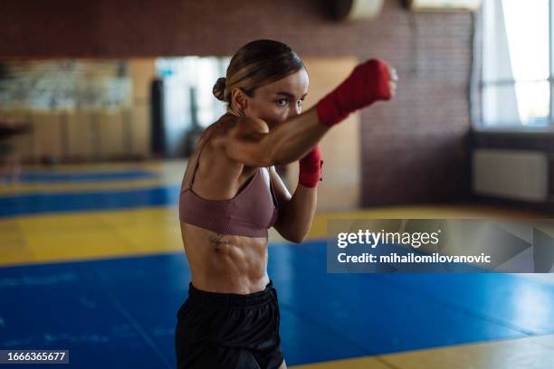 intense focus - uppercut stock pictures, royalty-free photos & images