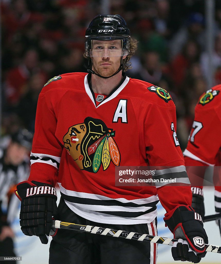 Detroit Red Wings v Chicago Blackhawks
