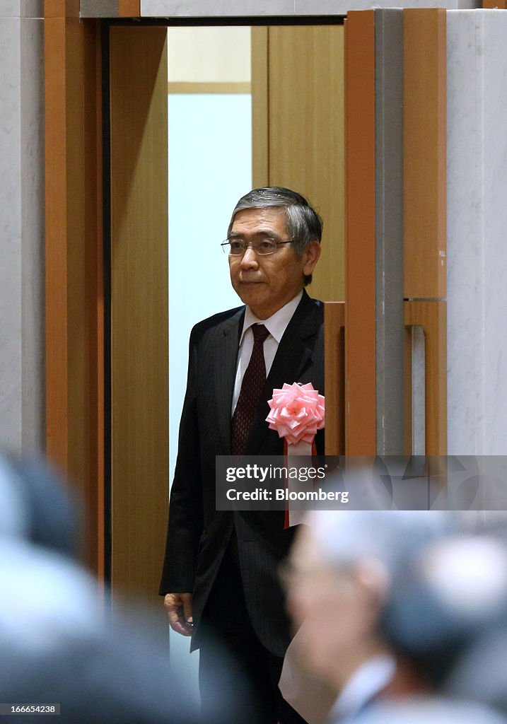 BOJ Governor Haruhiko Kuroda And Japan's Finance Minister Taro Aso Attend A Trust Banks Meeting