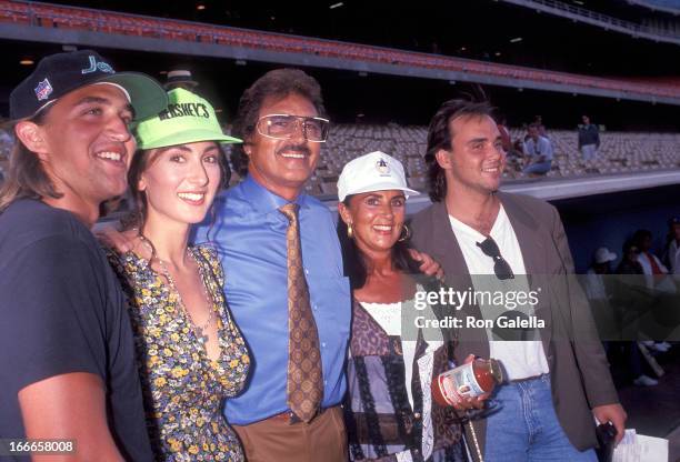 Singer Engelbert Humperdinck, wife Patricia Healey and son Bradley Dorsey, daughter Louise Dorsey and son Scott Dorsey attend the 34th Annual...