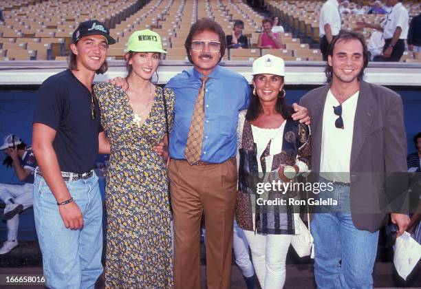 Singer Engelbert Humperdinck, wife Patricia Healey and son Bradley Dorsey, daughter Louise Dorsey and son Scott Dorsey attend the 34th Annual...