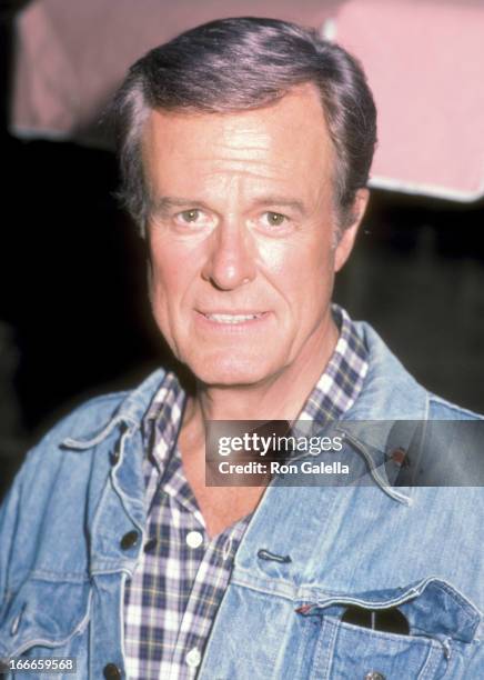 Actor Robert Culp attends the "Press Conference for 'Turk 182!'" on June 5, 1984 at Battery Park in New York City, New York.