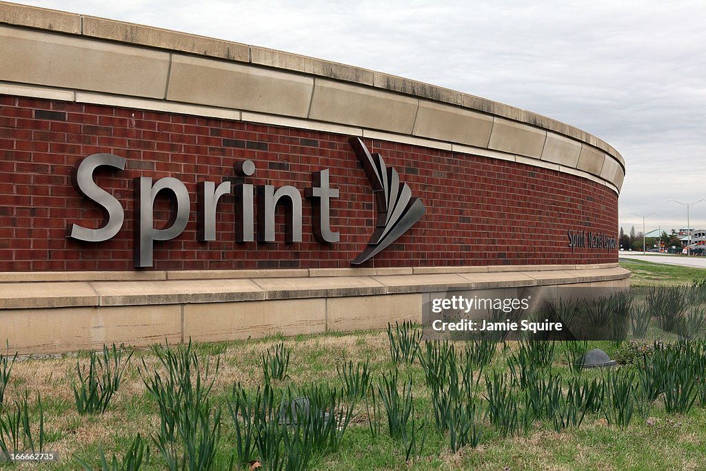 Dish Network Makes $25.5 Billion Offer For Sprint Nextel
