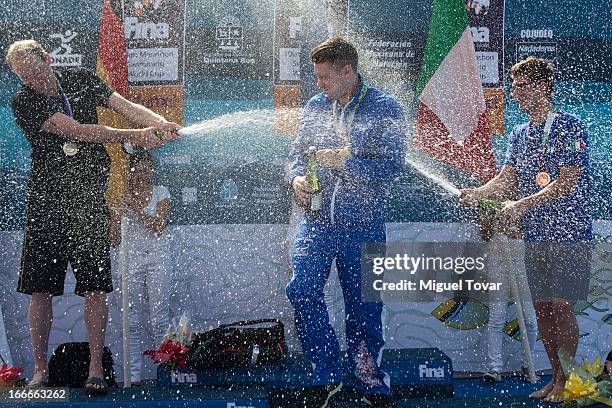 Daniel Fogg of UK celebrates after winning the gold medal in the Men's Open Water 10km FINA World Championships at Cozumel Beach on April 13, 2013 in...