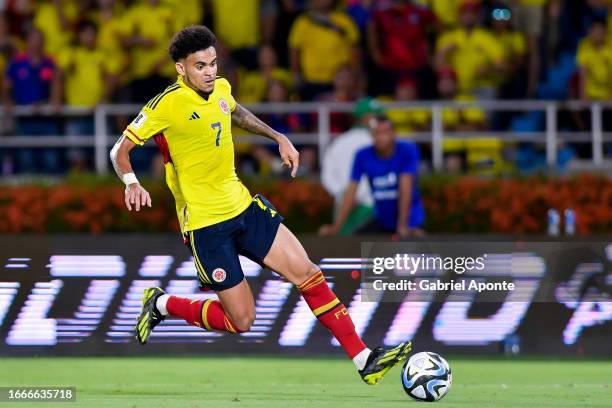 Luis Diaz of Colombia controls the ball during a FIFA World Cup 2026 Qualifier match between Colombia and Venezuela at Metropolitano Stadium on...