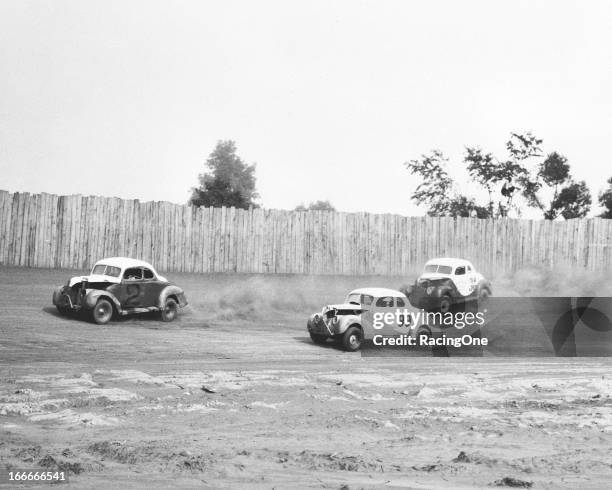 Modified Racing 1950 130 Modified Dirt Car Stock Photos, High-Res Pictures, and Images ...