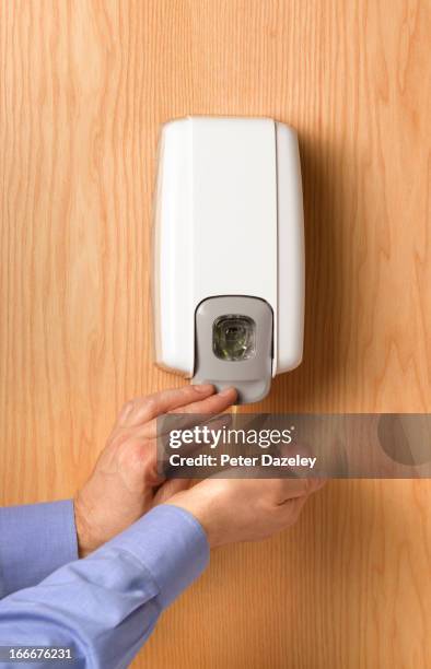 hygiene hand wash - dispensador de jabón fotografías e imágenes de stock
