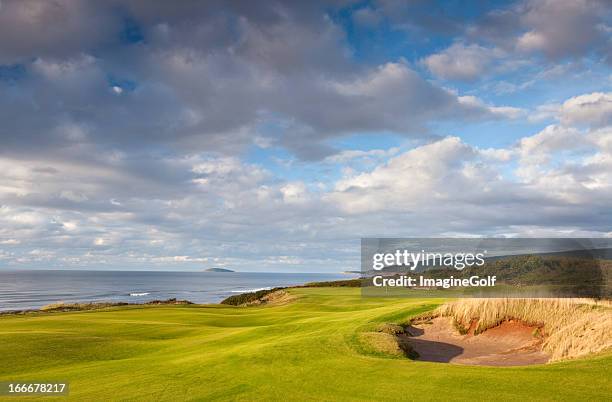 beautiful links golf course by the sea - golf links stock pictures, royalty-free photos & images