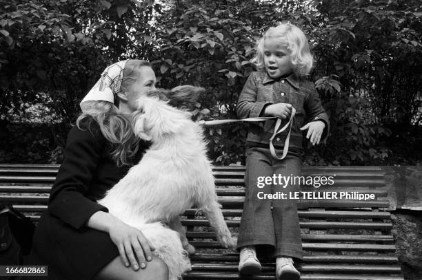 Rendezvous With Brigitte Fossey And Daughter Marie. France, 18 septembre 1972, l'actrice française Brigitte FOSSEY présente sa fille Marie âgée de 4...