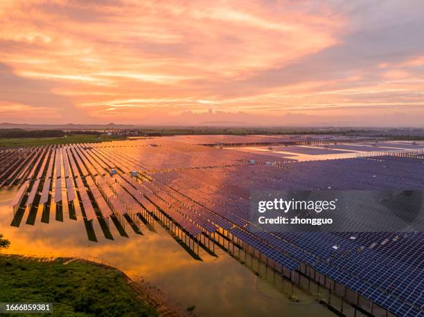 sunset, photovoltaic power generation - good condition stock pictures, royalty-free photos & images