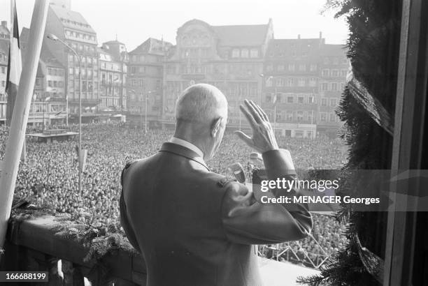 De Gaulle In Strasbourg. Le dimanche 23 novembre 1964, le président de la république francaise Charles DE GAULE, en Alsace pour la commémoration du...