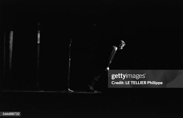 Rendezvous With Singer Marcel Amont. A Paris, Le 27 decembre 1962, le chanteur Marcel AMONT, se produit , à Bobino pour un one man show de cent...